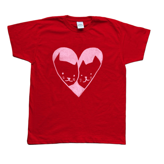 2 cats in love red tee