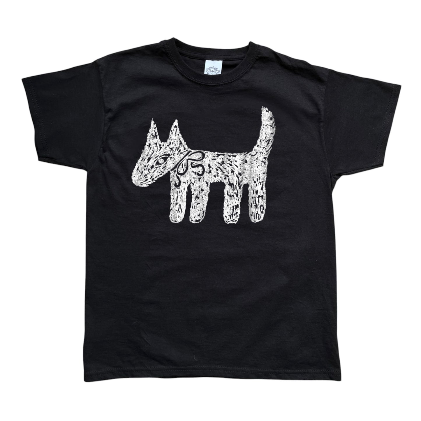 Scruffy bow white on black tee