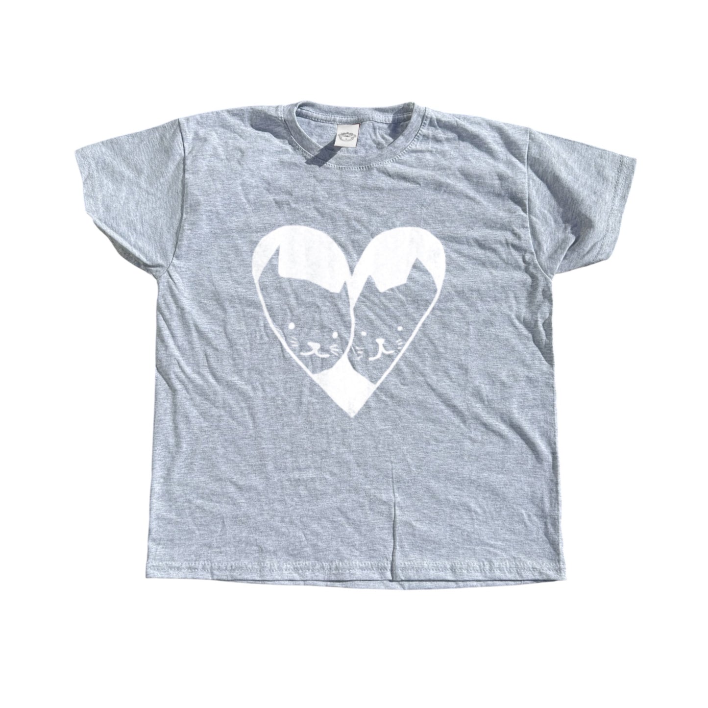 2 cats in love grey tee