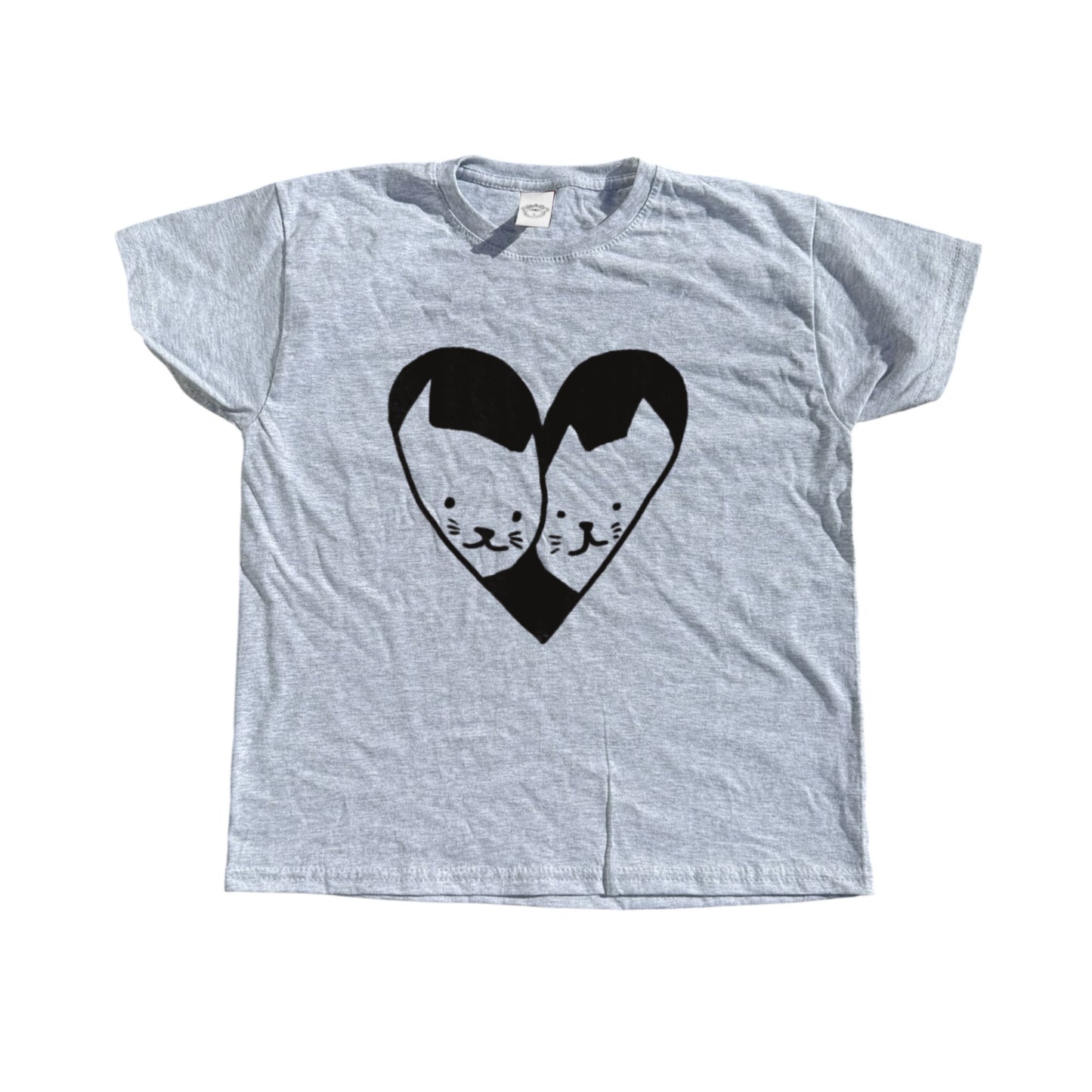 2 cats in love grey tee