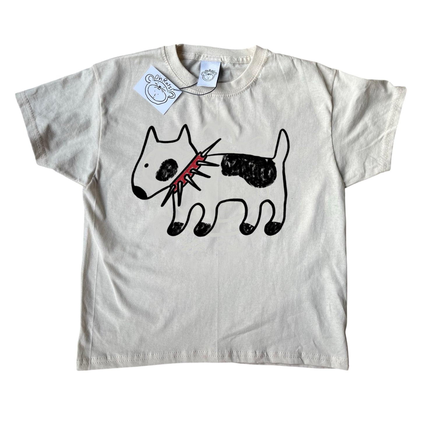 Spiky collar black dog on beige tee