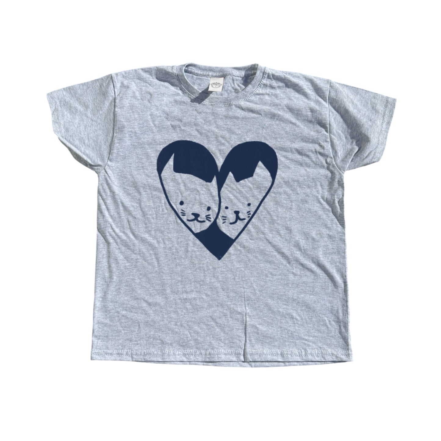 2 cats in love grey tee