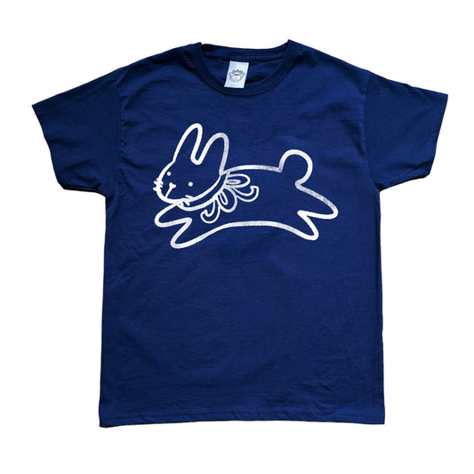 Bow bunny white on navy Tee